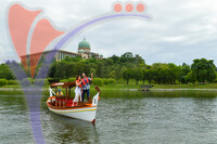 Perahu Sightseeing Dondang Sayang Putrajaya