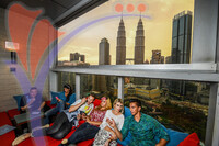Kuala Lumpur Night Life, Traders Hotel