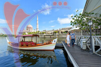 Perahu Sightseeing Dondang Sayang Putrajaya
