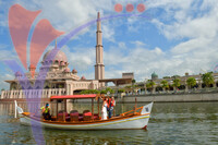 Perahu Sightseeing Dondang Sayang Putrajaya